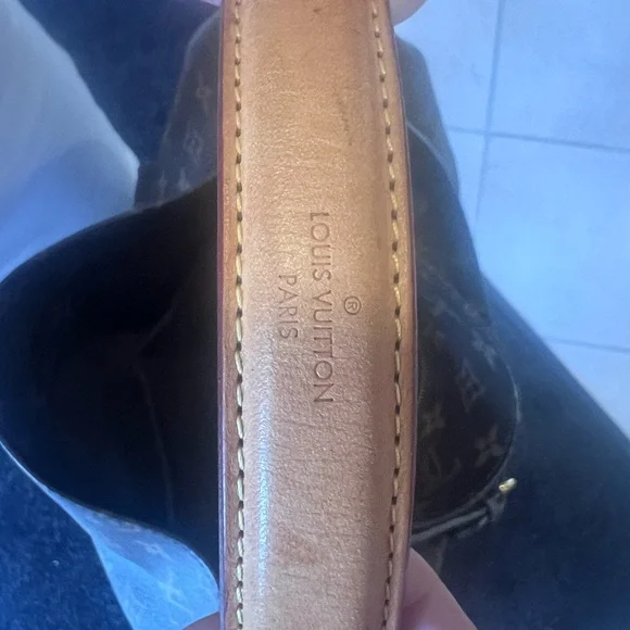 AUTHENTIC METIS HOBO LOUIS VUITTON - No longer available in stores - Picture 5 of 8